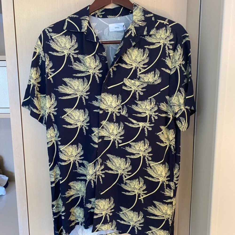 Onia SS Button Up‎ - NWT - S